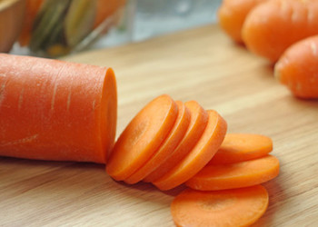 Почему морковь становится горькой в процессе хранения?